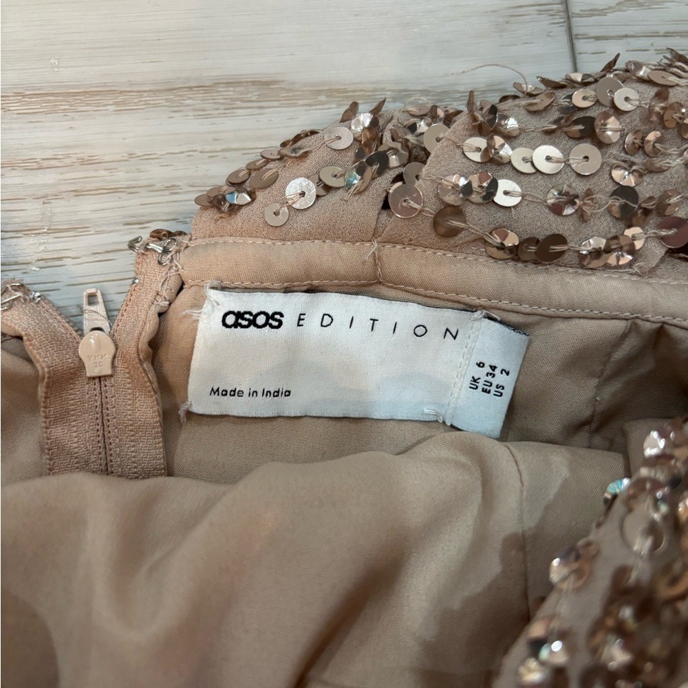 ASOS Design Off the Shoulder Sequin Drape Crop Top Blush Size 2 New Retail $129 - Picture 2 of 5